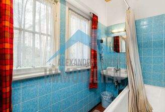 Erdgeschoss - Badezimmer