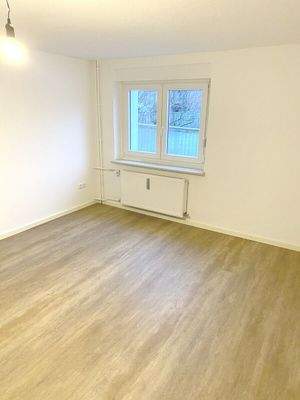 Beipiel: modernisierte 1 Zimmer Wohnung EG