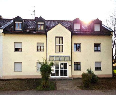 Auenansicht Straßenseite.JPG