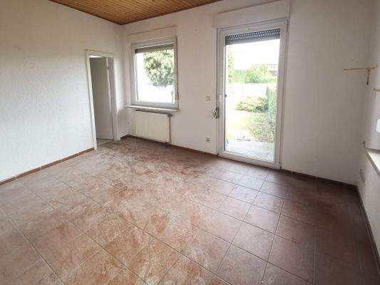 EG Zimmer 4 mit Gartenzugang