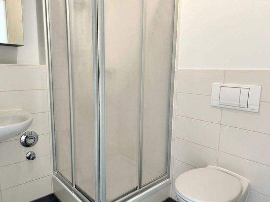 Badezimmer Ansicht 2