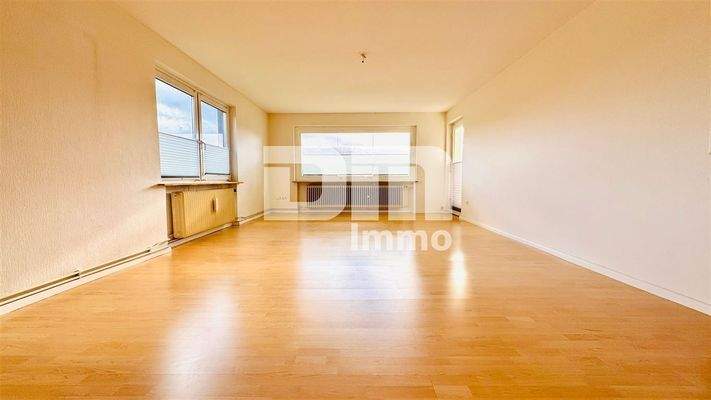 1.OG WE2 Wohn / Esszimmer offen / Zugang Balkon