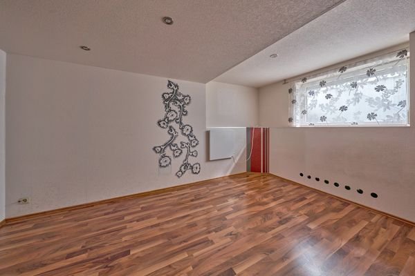 Zimmer Untergeschoss
