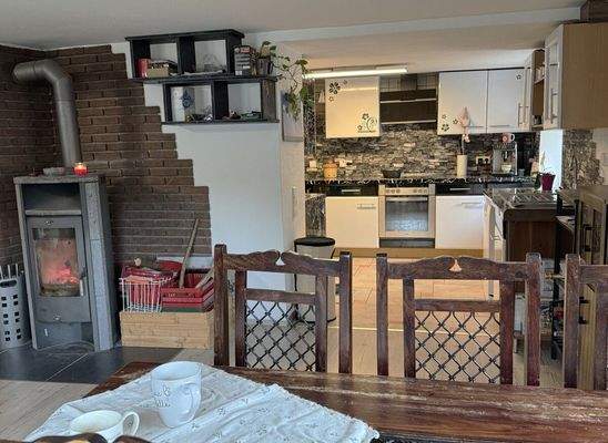 EG Essbereich mit Blick in die Küche