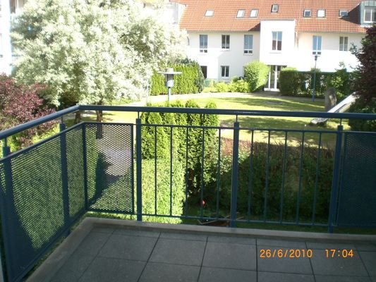 Lindenring40_Sicht Innenhof Garten.JPG
