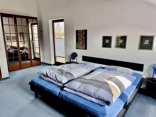 ...mit hohen Decken.