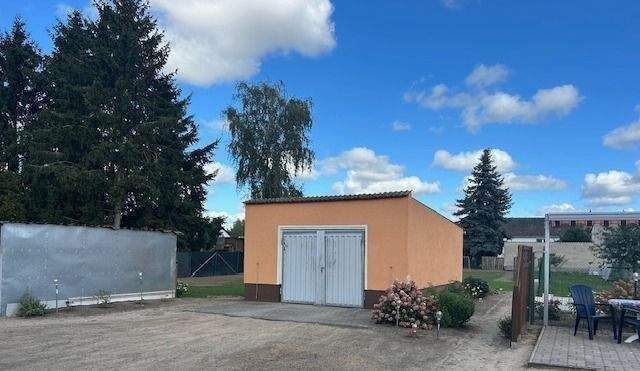 Garage Nr. 2 im Innenhof