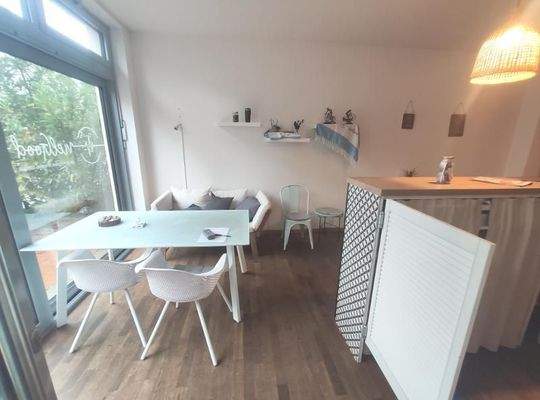 Warten / Empfang + Bar Bild 1