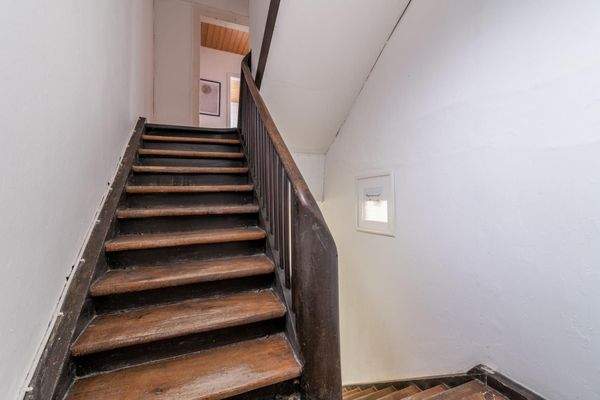Treppe ins 1. Obergeschoss