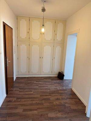 Diele mit Einbauschrank