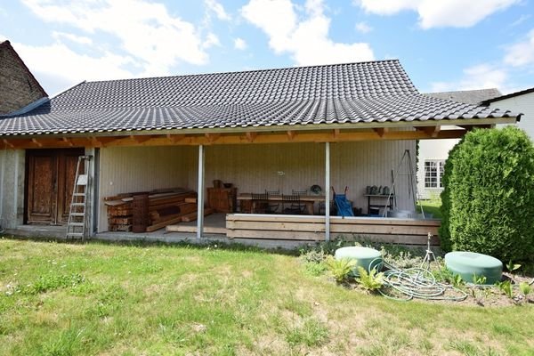 überdachte Terrasse