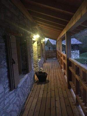 Balkon u. Verbindung Stube Bad