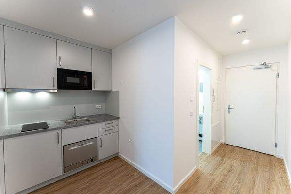 Box 75 Apt 6 (7 of 10).jpg