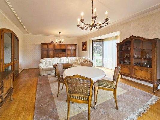 Zimmer (Wohn-Essbereich) EG