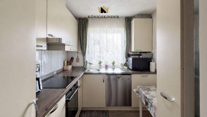 Funktionale Küche mit Platz für individuelle Einrichtung