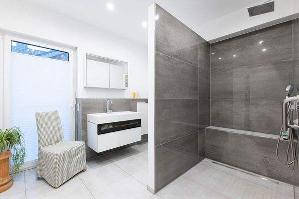 Teilansicht Bad OG DHH 2