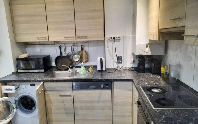 Küche WG Zimmer in Stuttgart West möbliert mieten Wohnen auf Zeit.jpg