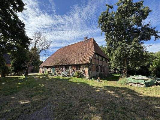 Seitenansicht zum Haupthaus