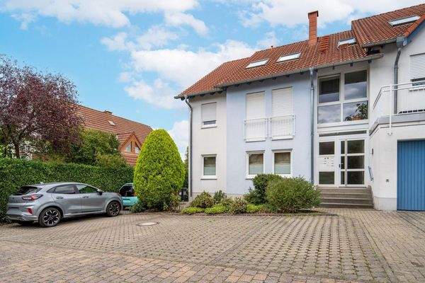 Haus und Stellplätze