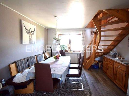 Helles Esszimmer im DG mit Zugang zum