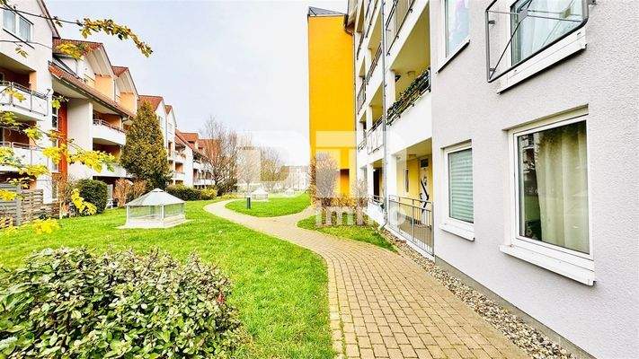 Innenhof / Gartenanlage Gemeinschaft / Zugang WE