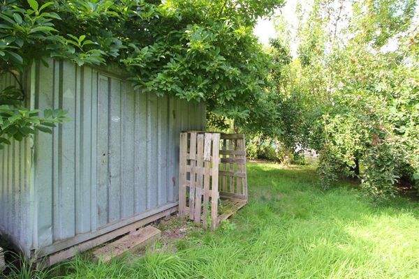 Container für Gartengeräte