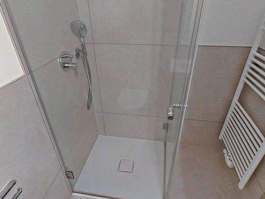 Ansicht II: Badezimmer II