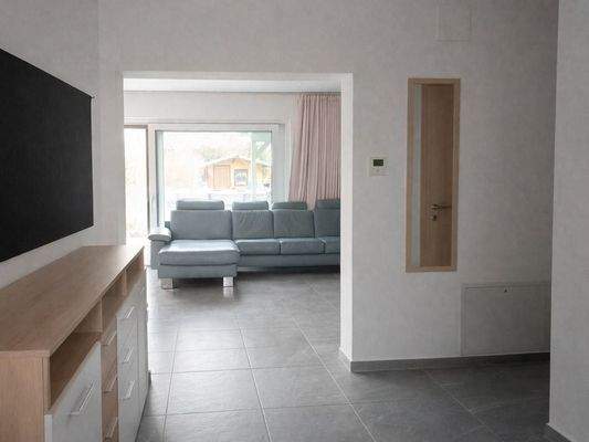 Vorzimmer mit Wohnzimmerblick