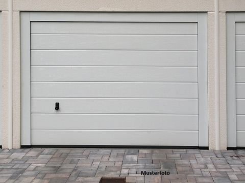 Lucka Garage, Lucka Stellplatz