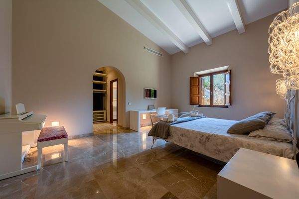 438fe2b6-1f51-4144-9a92-58b04ecaf8a3