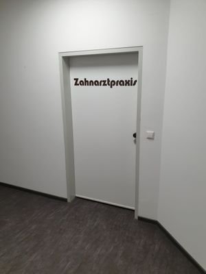 Bürofläche 2. OG Zahnarztpraxis Bild 1.jpg