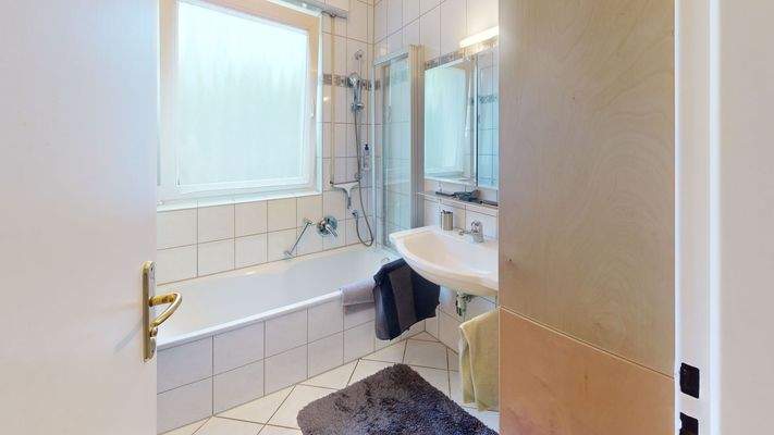 Badezimmer EG rechts