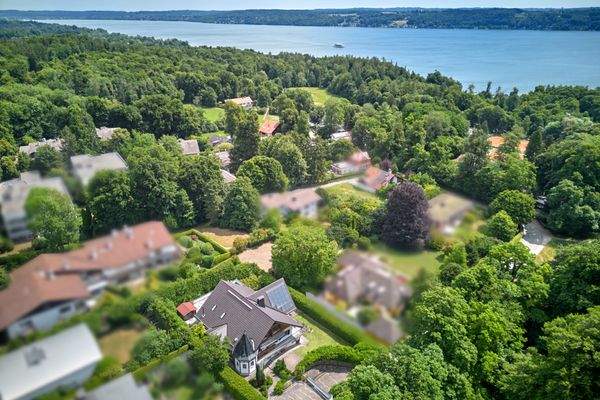 Malerische Lage in Seenähe