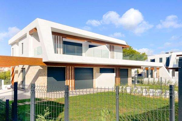 Blick auf eine der Villen