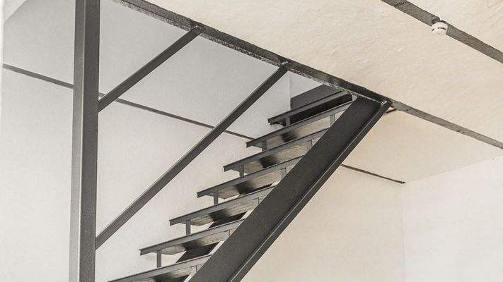 Treppe in das Schlazimmer (WE 2)