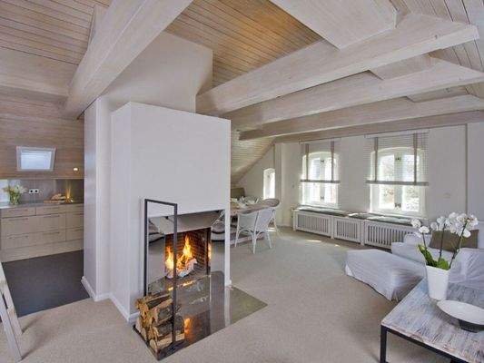 Wohnung Zollhaus 2 - Wohn-/Essraum mit Kamin