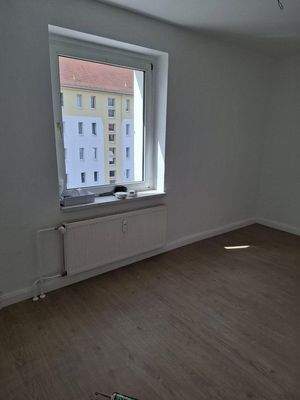 Kinder-/Arbeitszimmer