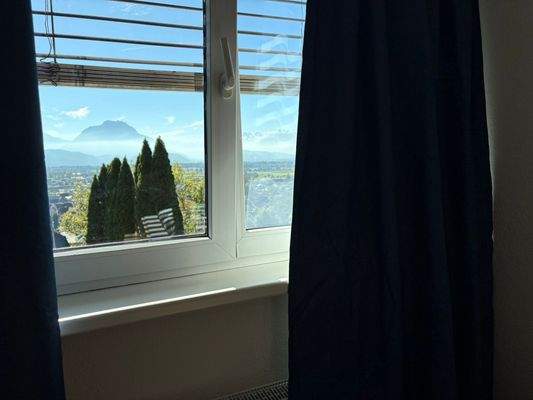 Kunststofffenster mit Nachtvorhang.JPEG