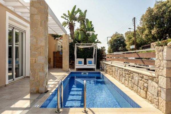 Kreta, Nopigia: Schöne Villa am Meer mit privatem Pool auf Kreta zu verkaufen