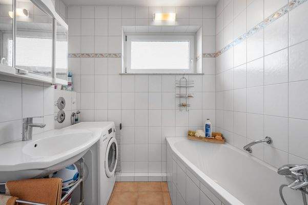 Badezimmer Ansicht 2
