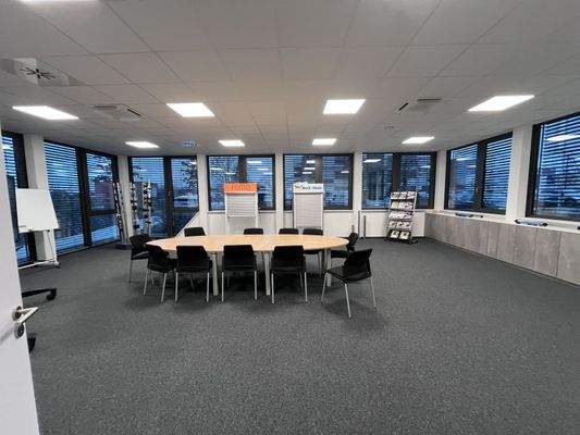 Besprechung Seminarraum (2).jpg