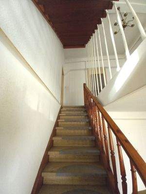 Treppe ins 1. OG
