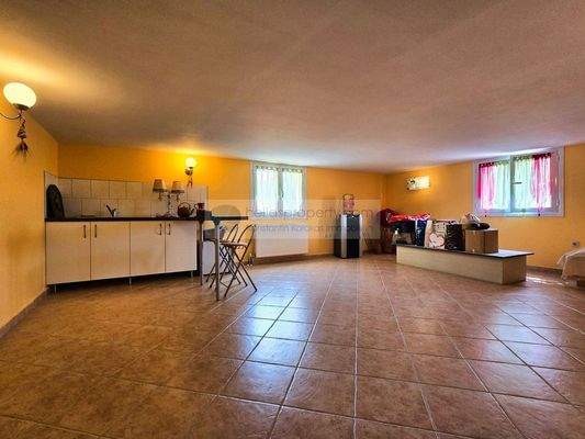 b5b9b94b12764d24b9a7028c1468ff85-original