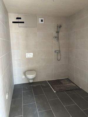 4_Zimmer-Whg_Haus3_OG1_Bad