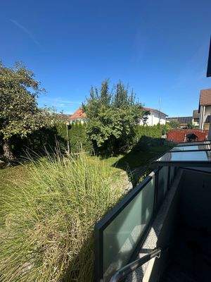 Überdachte Kellertreppe.jpg