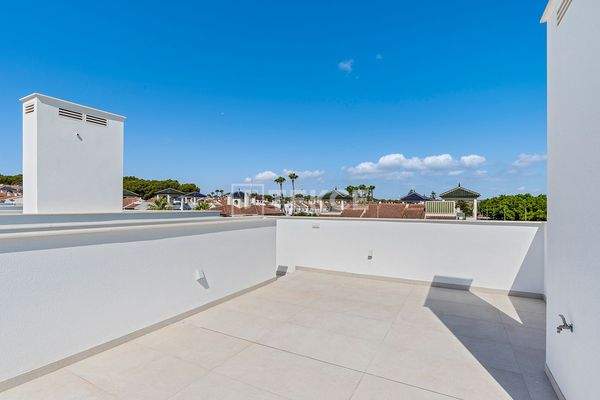 Modern Detached Villas Near Beach in Mil Palmeras Spain