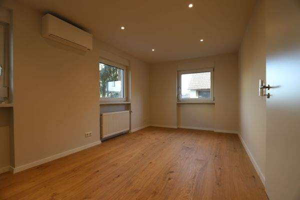 Wohnung EG: Zimmer 1