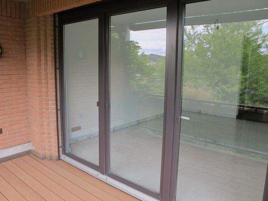 Bodentiefe Balkonfenster