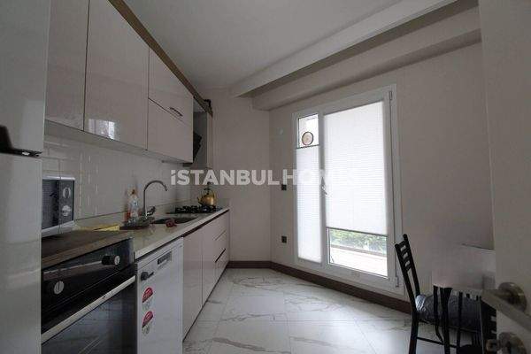 2-Bedroom Flat in a Complex with Pool and Gym in İstanbul Silivri
