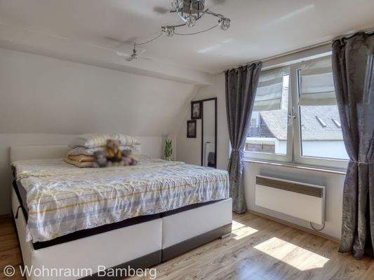 #15 DG Schlafzimmer 1